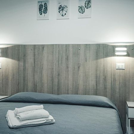 רומא Hotel Fiorenza מראה חיצוני תמונה