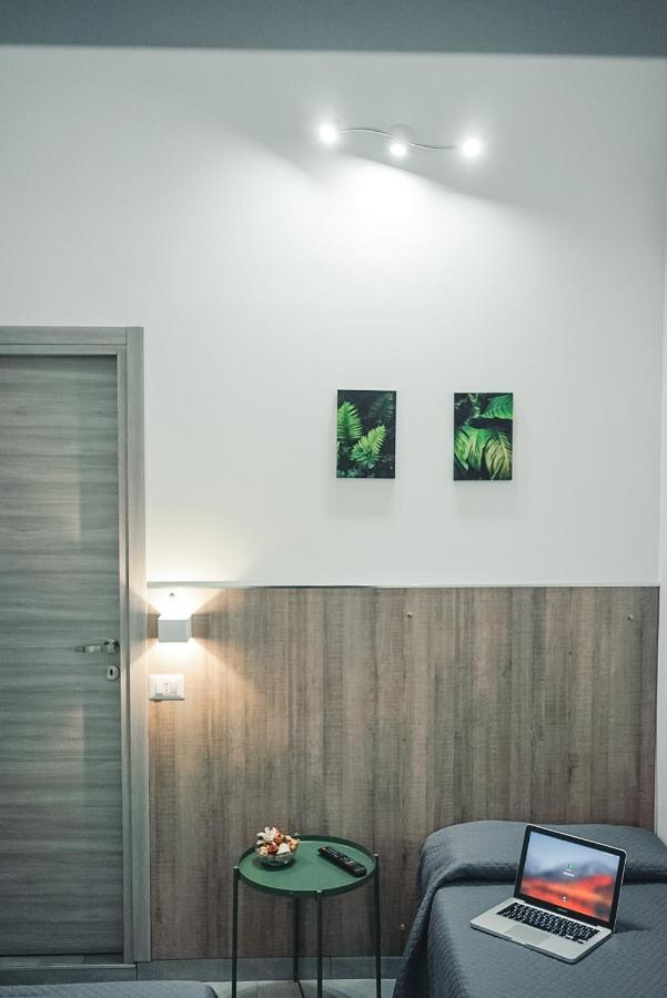 רומא Hotel Fiorenza מראה חיצוני תמונה