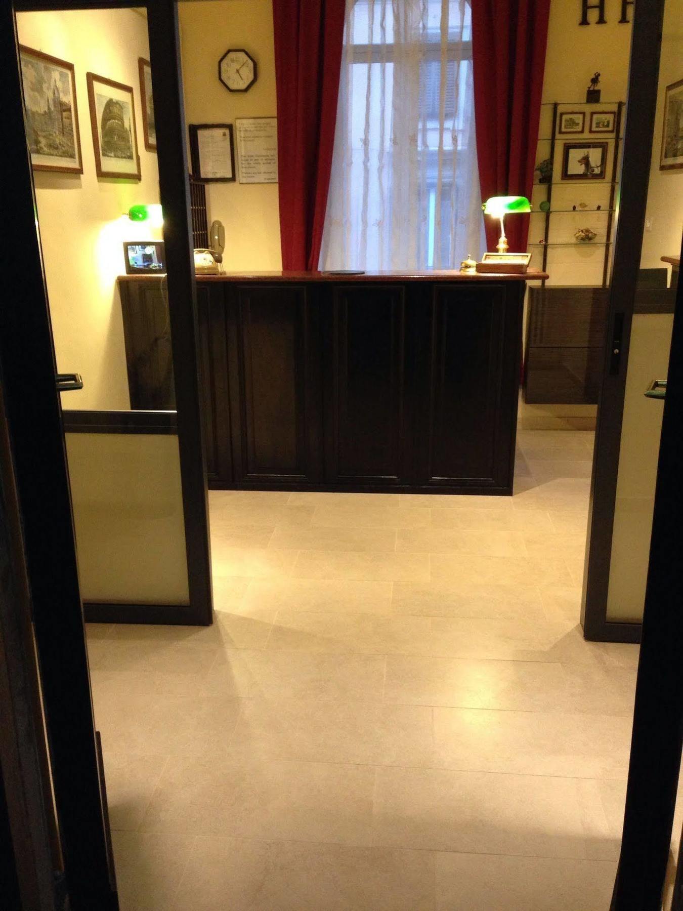 רומא Hotel Fiorenza מראה חיצוני תמונה