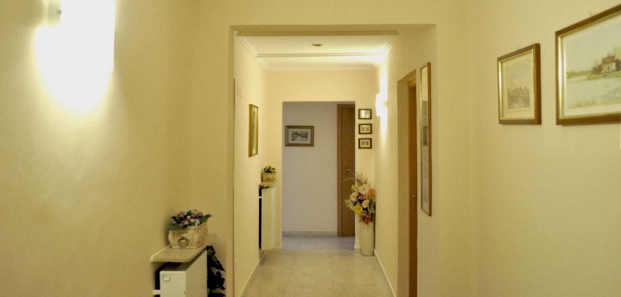 רומא Hotel Fiorenza מראה חיצוני תמונה