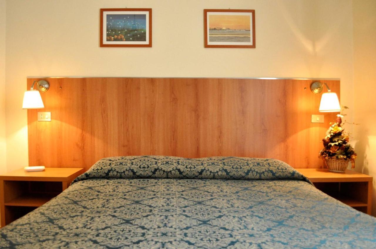רומא Hotel Fiorenza חדר תמונה